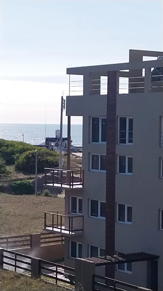 DEPARTAMENTO EN VENTA CON VISTA AL MAR PARA 4 PERSONAS u.f 5