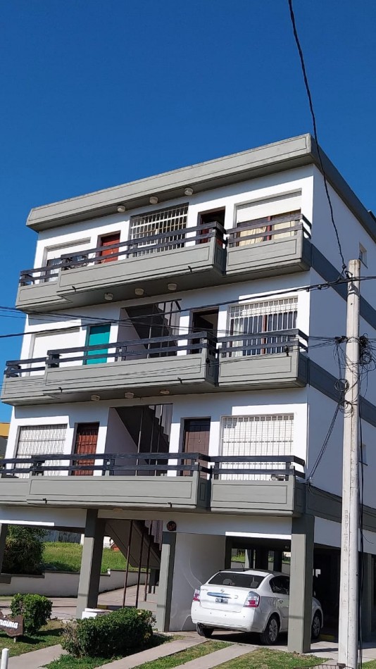 DEPARTAMENTO EN VENTA CON VISTA AL MAR PARA 4 PERSONAS u.f 5