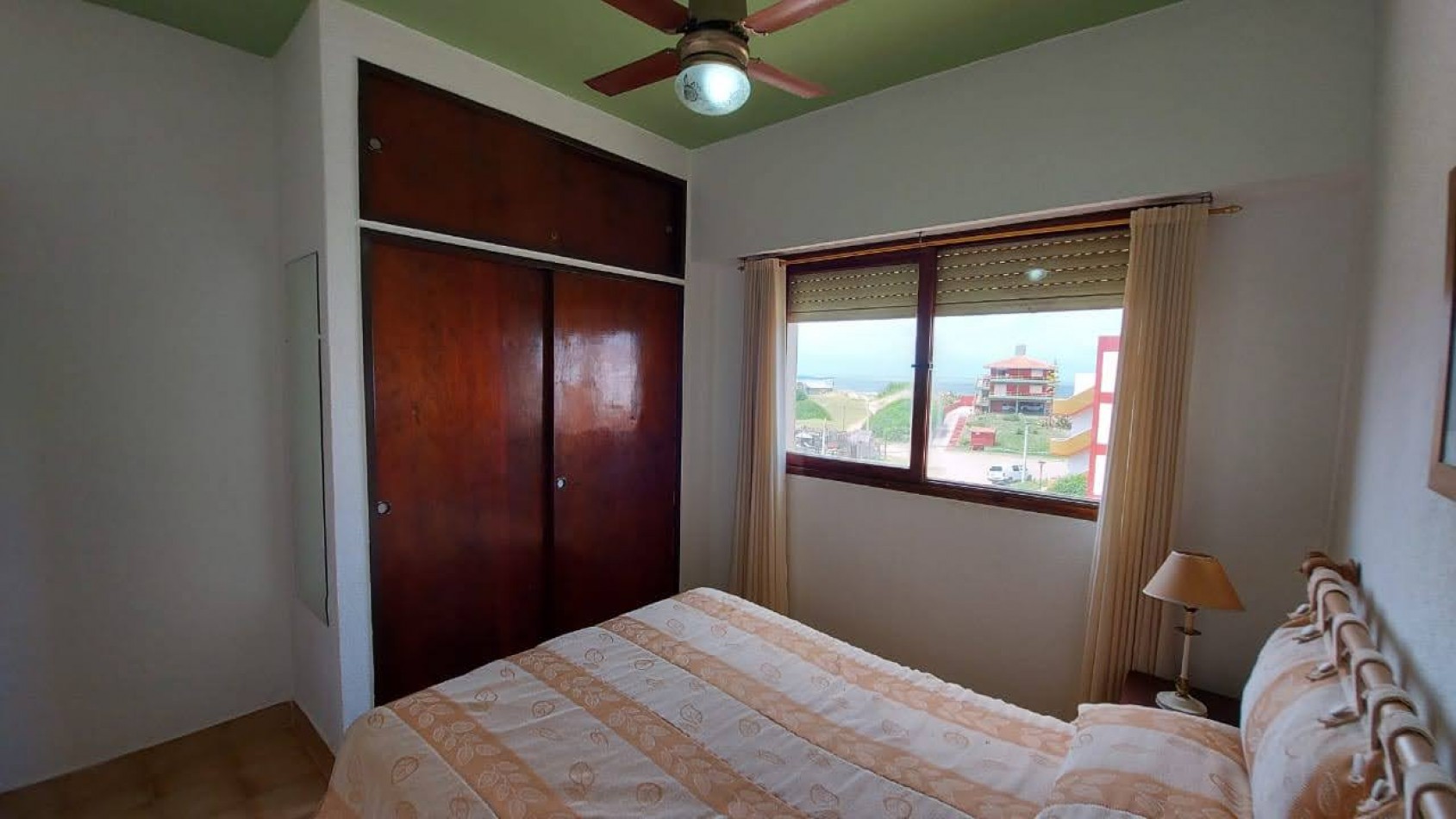 DEPARTAMENTO EN VENTA CON VISTA AL MAR PARA 4 PERSONAS u.f 5