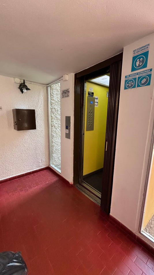 Exclusivo Departamento en Venta - 3° Piso Completo