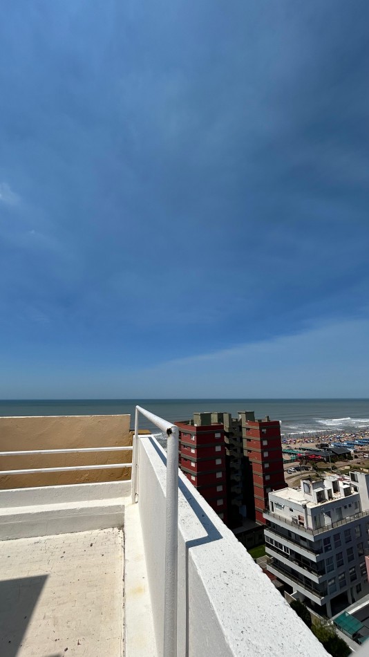 Exclusivo Departamento en Venta - 3° Piso Completo