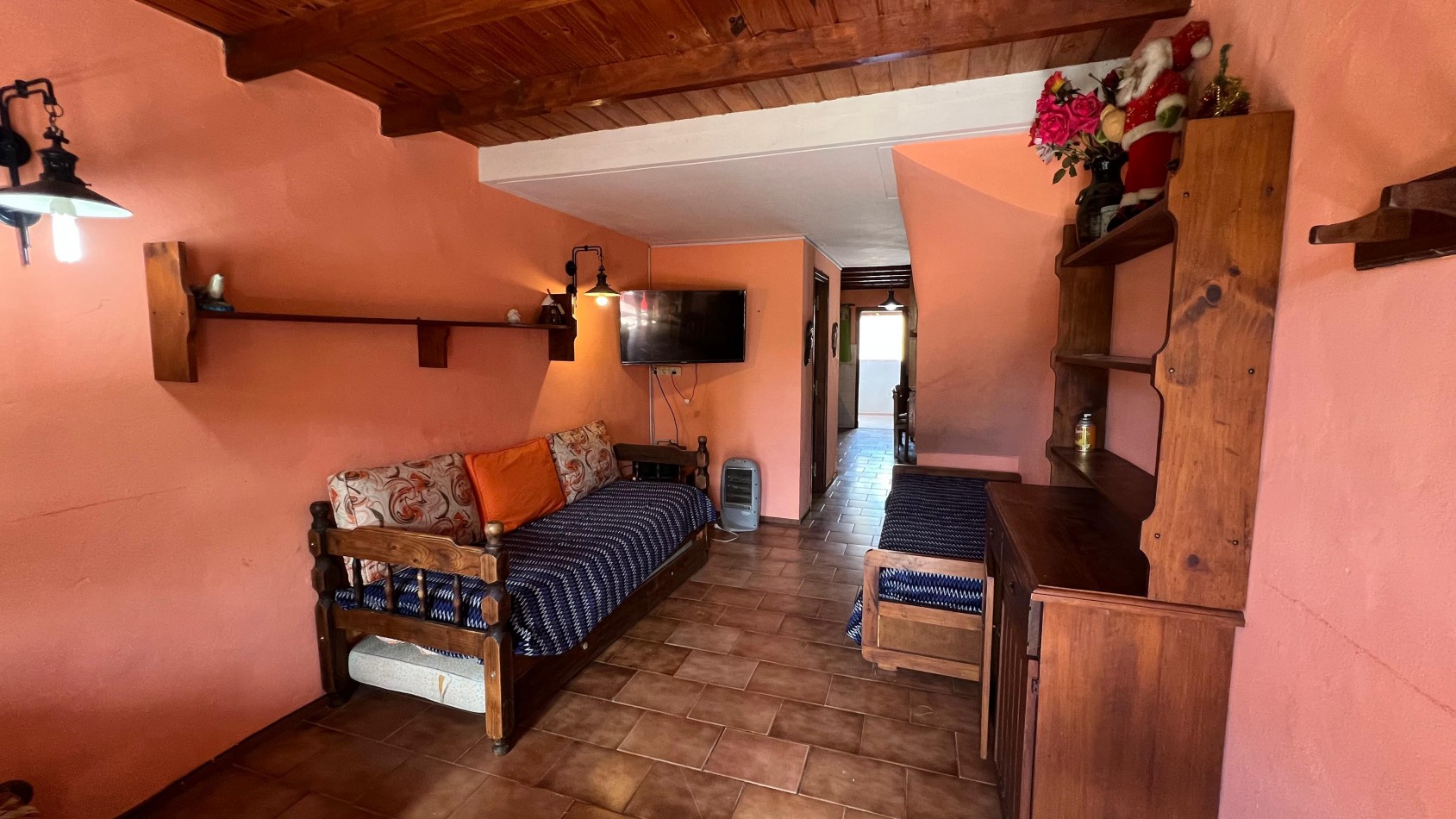 VENDEMOS dpto. de 3 ambientes en Av. 2 entre 109 y 110