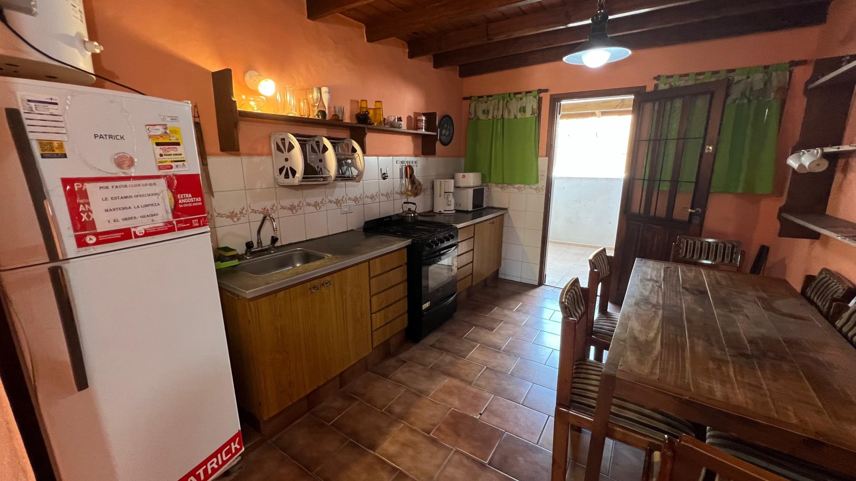 VENDEMOS dpto. de 3 ambientes en Av. 2 entre 109 y 110