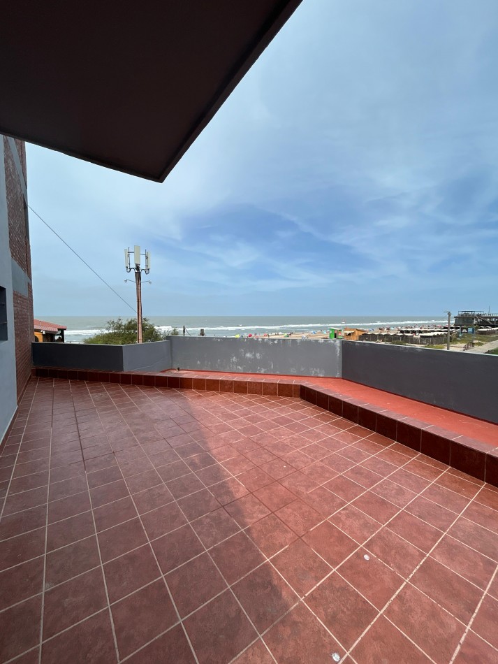 Departamento con Terraza y Vista al Mar en Paseo 104 y Costanera