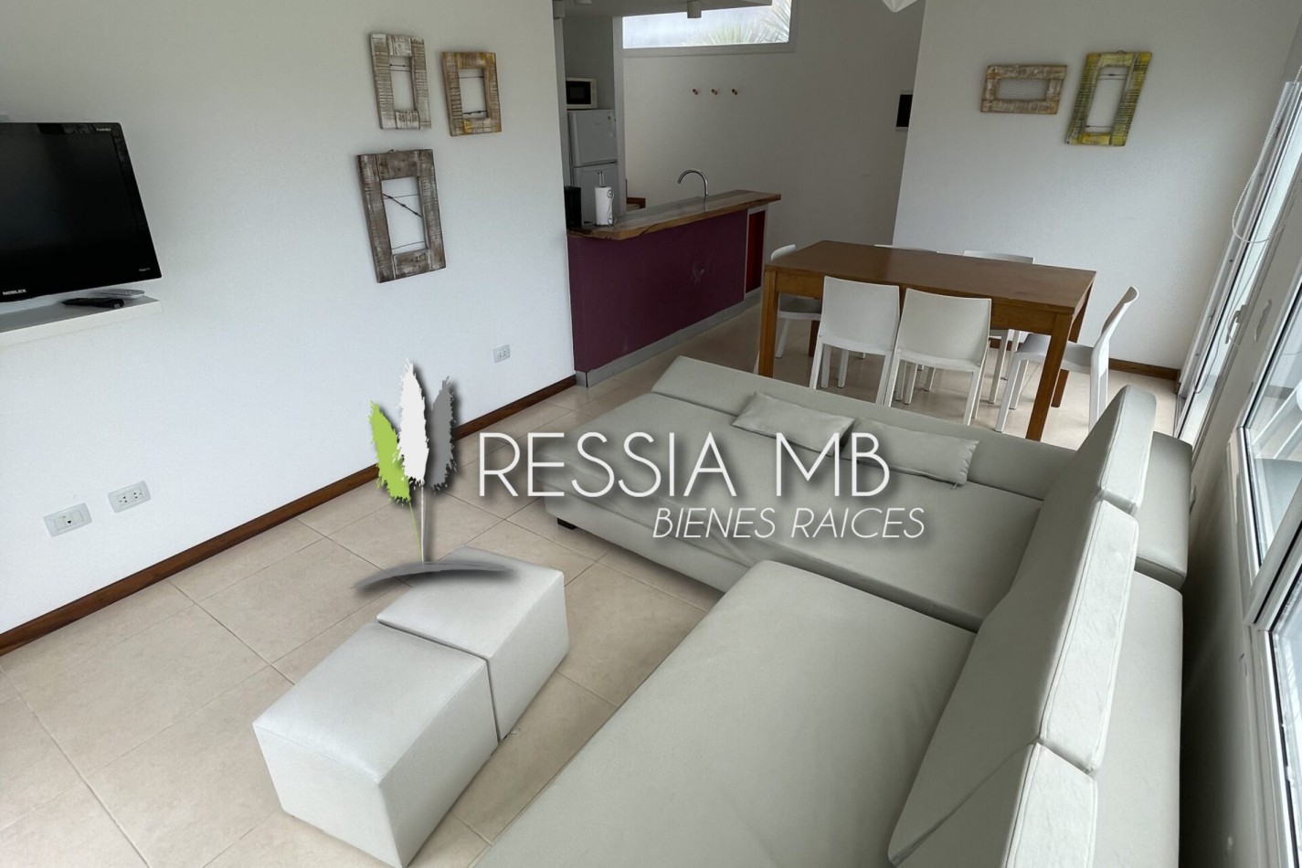Venta de dpto. 3 amb. en el sur de Villa Gesell a 200mts del mar