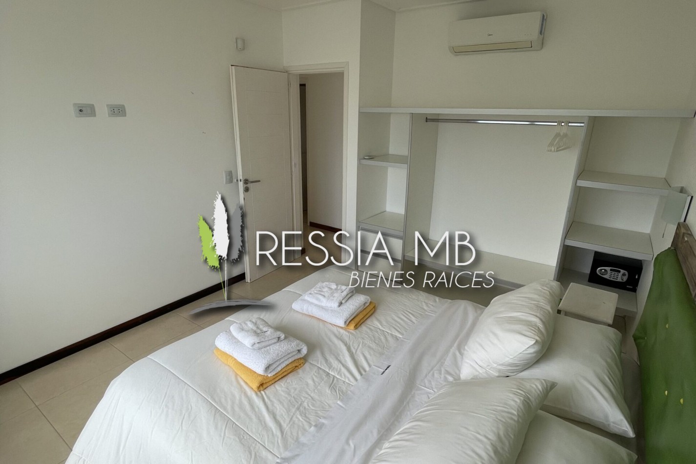 Venta de dpto. 3 amb. en el sur de Villa Gesell a 200mts del mar