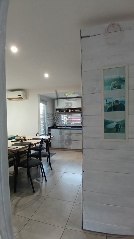 VENTA CASA CON 3 DPTOS EN ZONA GOLF DE VILLA GESELL