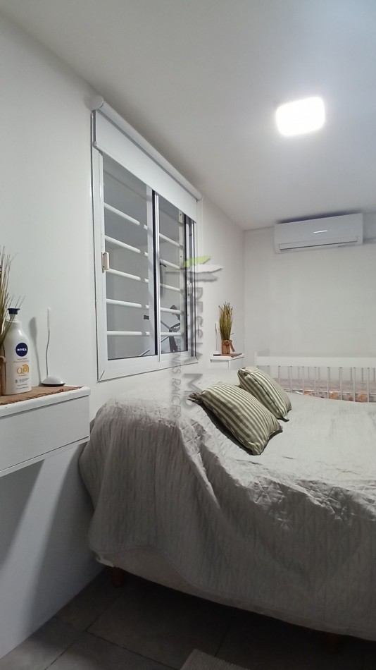 VENTA CASA CON 3 DPTOS EN ZONA GOLF DE VILLA GESELL