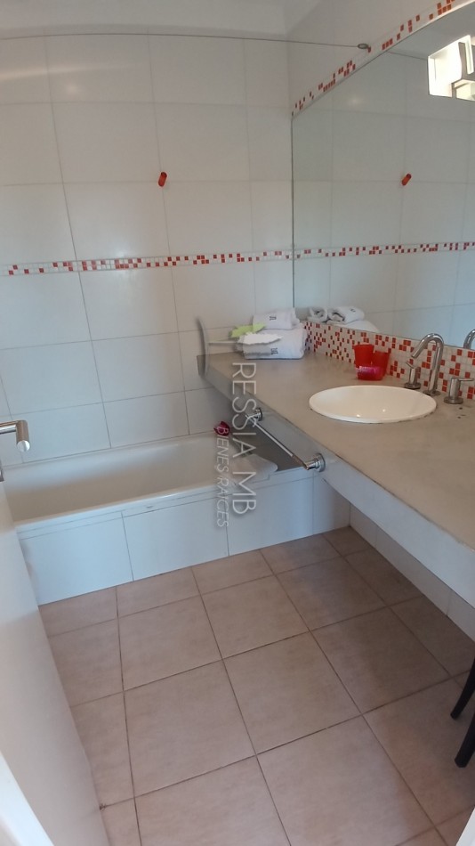 Vendo dpto. 2 ambientes en COMPLEJO DOCK PLAYA - Villa Gesell