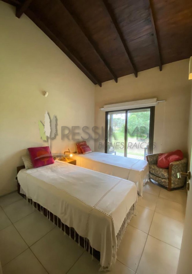 Casa con parque en Mar Azul con opcion a lote lindero