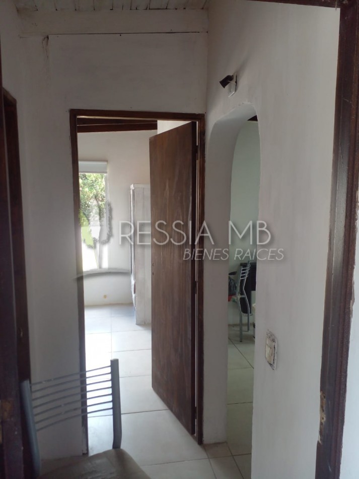 VENTA CASA CON 3 DPTOS EN ZONA GOLF DE VILLA GESELL