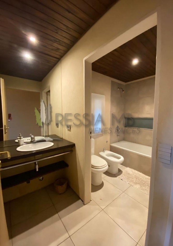 Casa con parque en Mar Azul con opcion a lote lindero