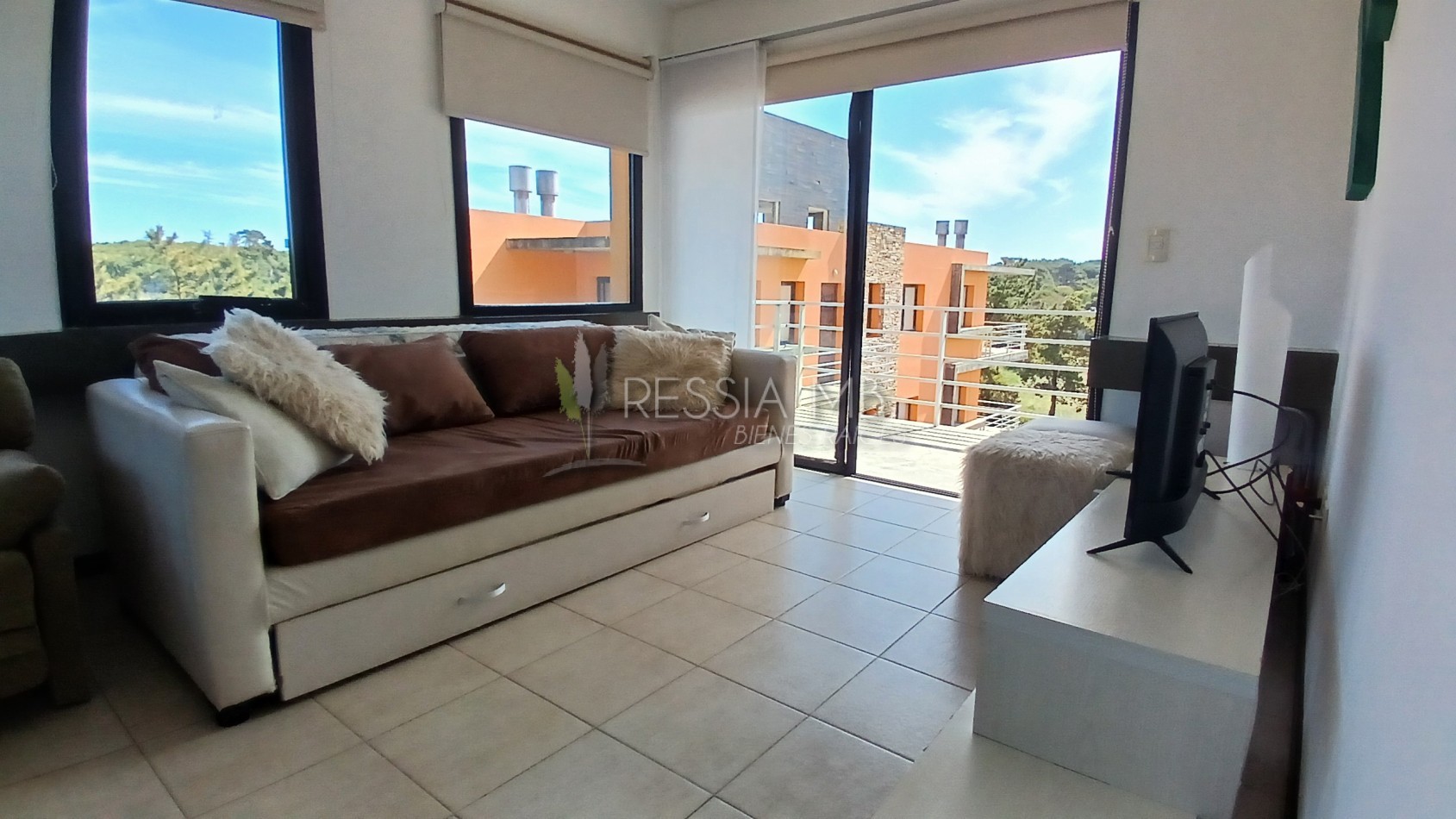 Vendo dpto. 2 ambientes en COMPLEJO DOCK PLAYA - Villa Gesell