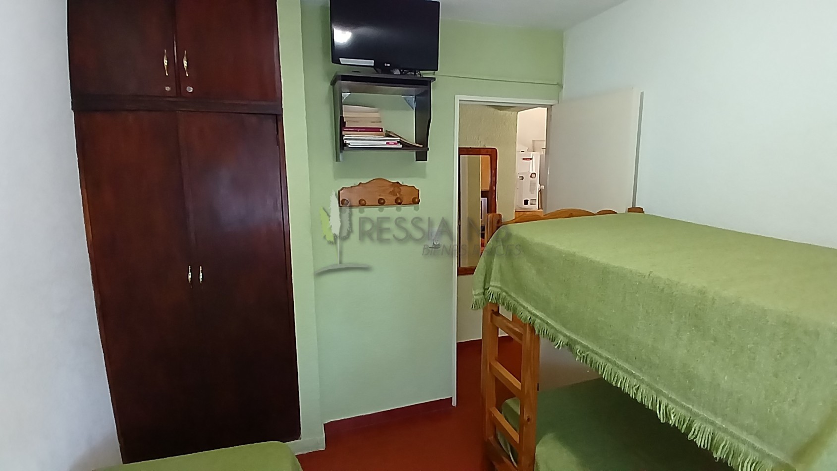 Departamento de 2 amb. en venta - Villa Gesell