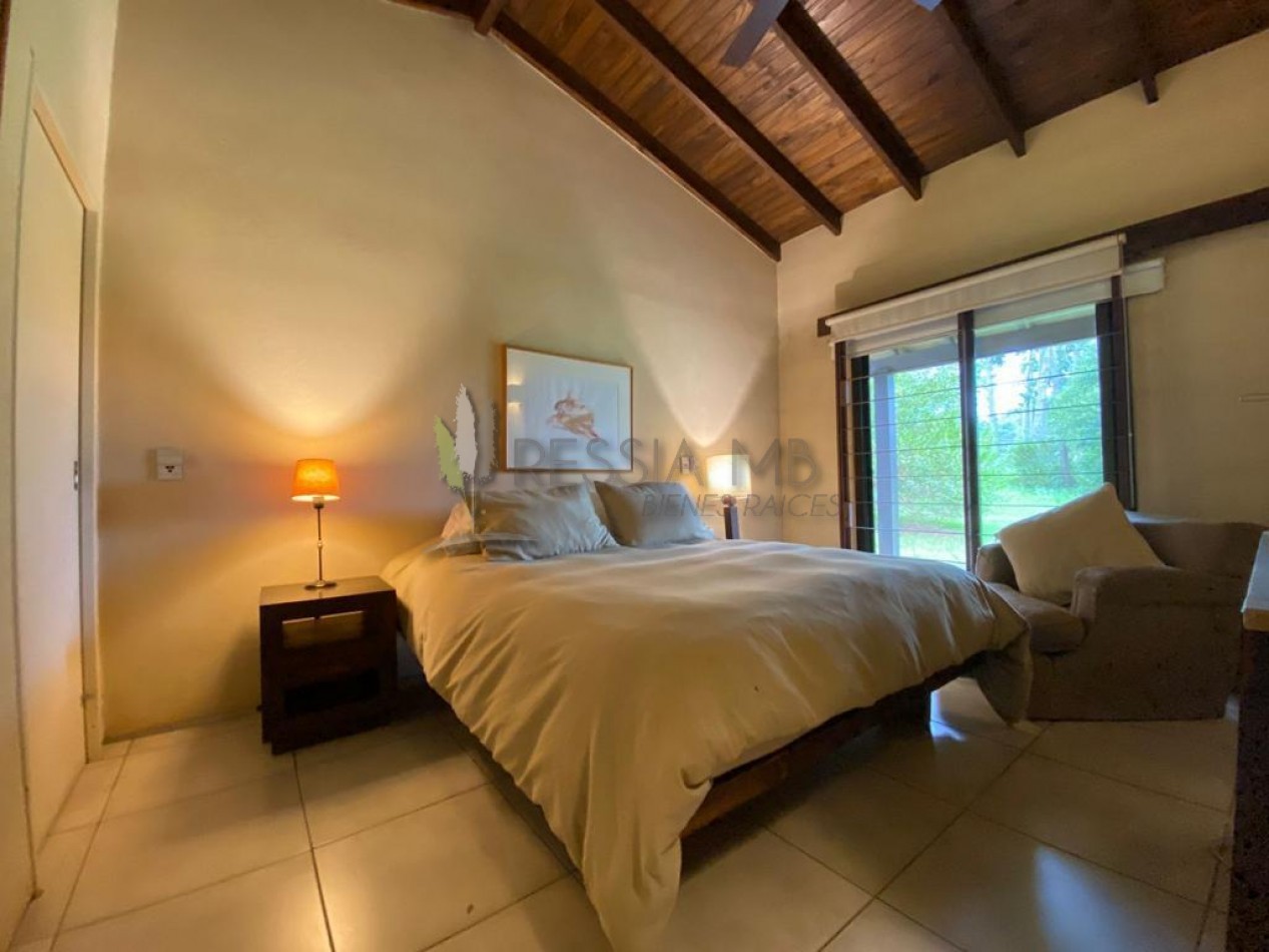 Casa con parque en Mar Azul con opcion a lote lindero