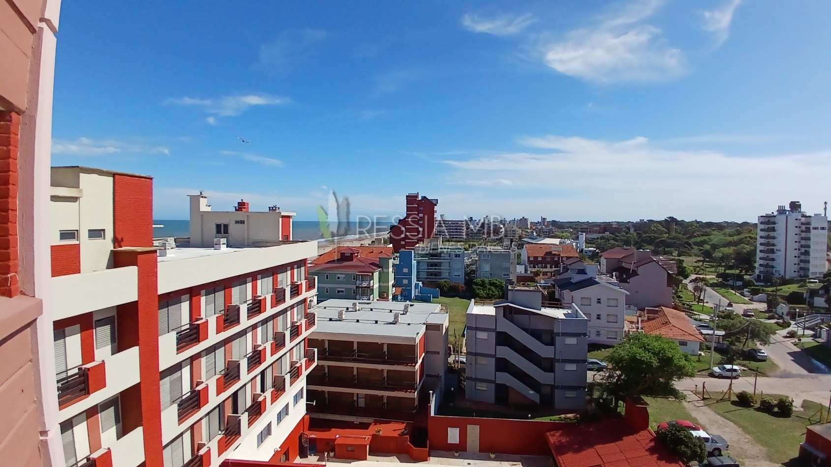 Dpto. en venta - 2amb. 6° piso - EDIFICIO PH II - Av. 1 entre Paseos 110 y 111 -  Villa Gesell 
