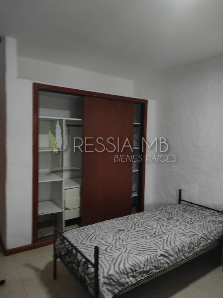 Funcional casa en venta sobre 3 lotes -  Calle 35 entre Viña del Mar y Punta del Indio - Mar Azul