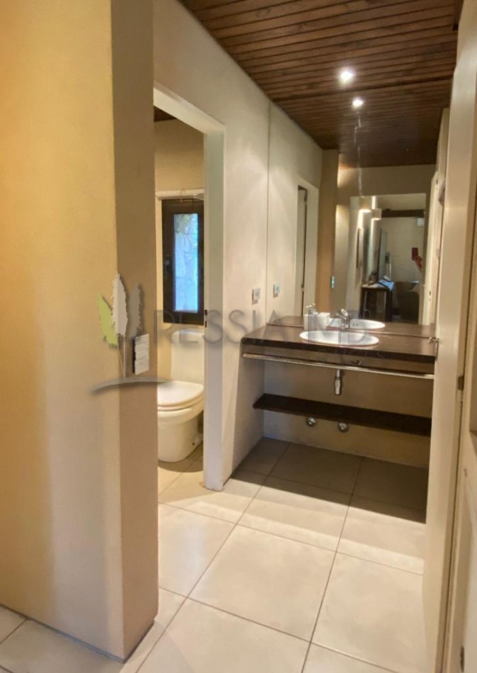 Casa con parque en Mar Azul con opcion a lote lindero