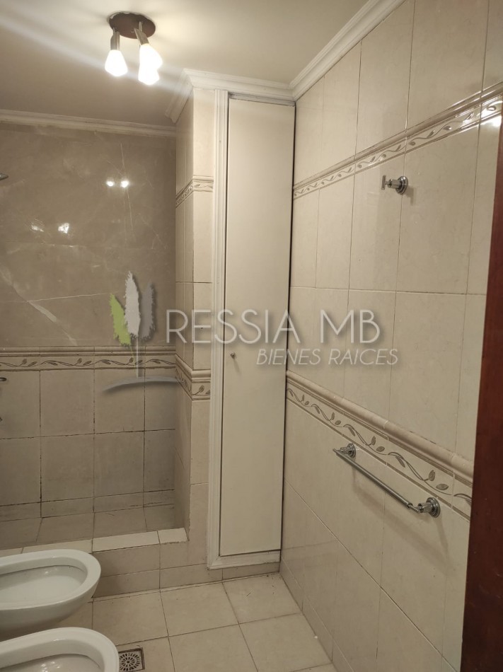 Funcional casa en venta sobre 3 lotes -  Calle 35 entre Viña del Mar y Punta del Indio - Mar Azul
