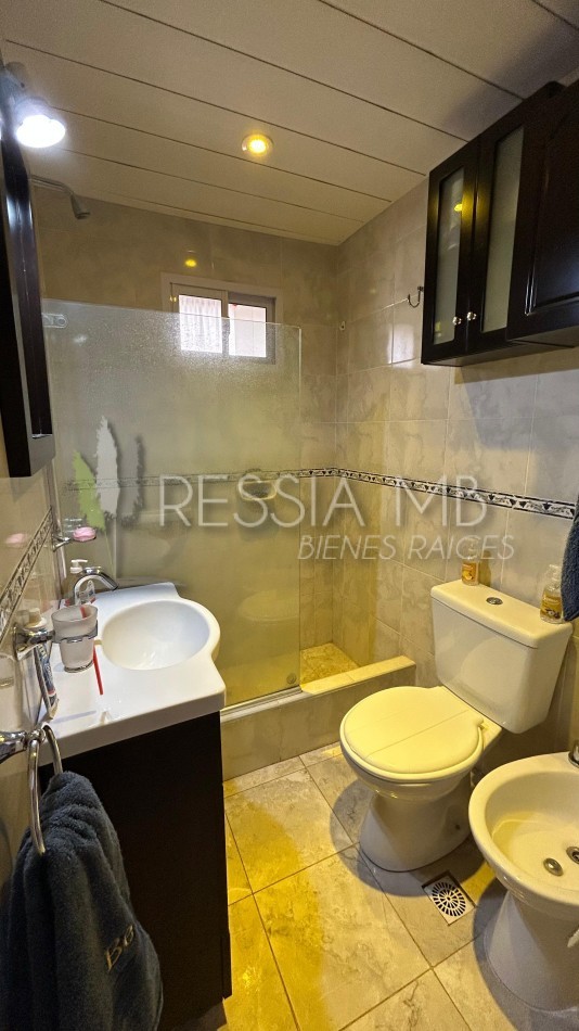 VENTA de dpto con vista al mar - Edif Okay - Av 1 entre 104 y 105 Villa Gesell