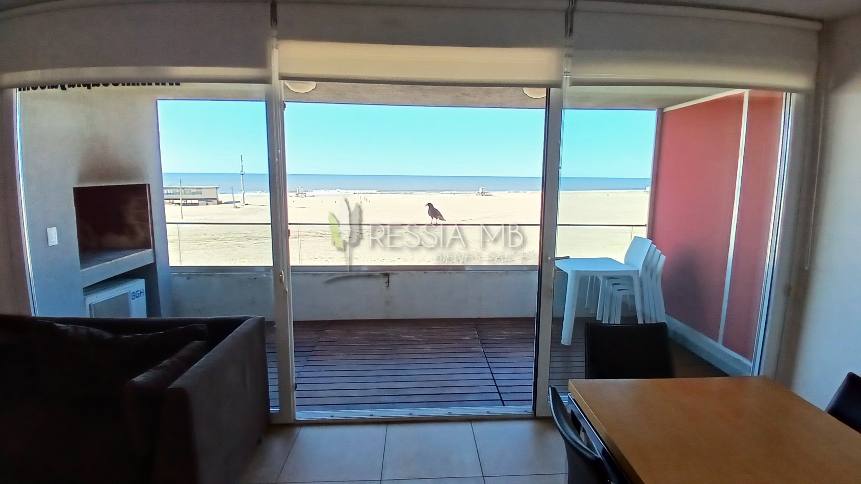 Vendemos dpto de 3 ambientes en COMPLEJO MECA