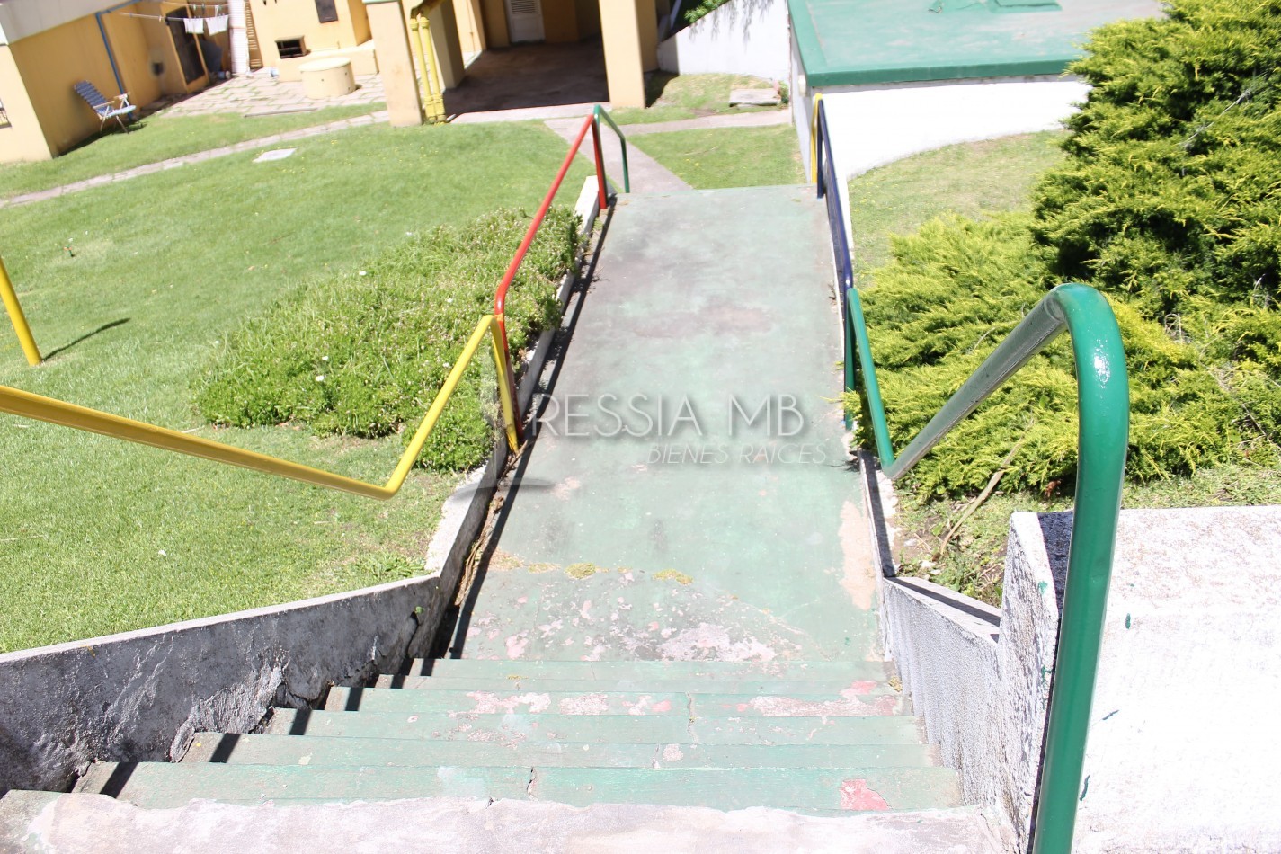 VENTA de dpto con vista al mar - Edif Okay - Av 1 entre 104 y 105 Villa Gesell