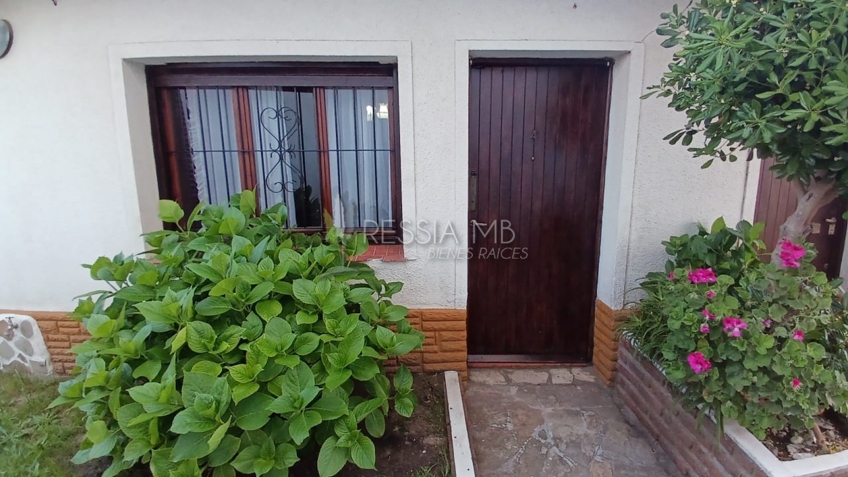 Venta de Dpto al Sur de Villa Gesell Edificio Amelia 1 ambiente y medio