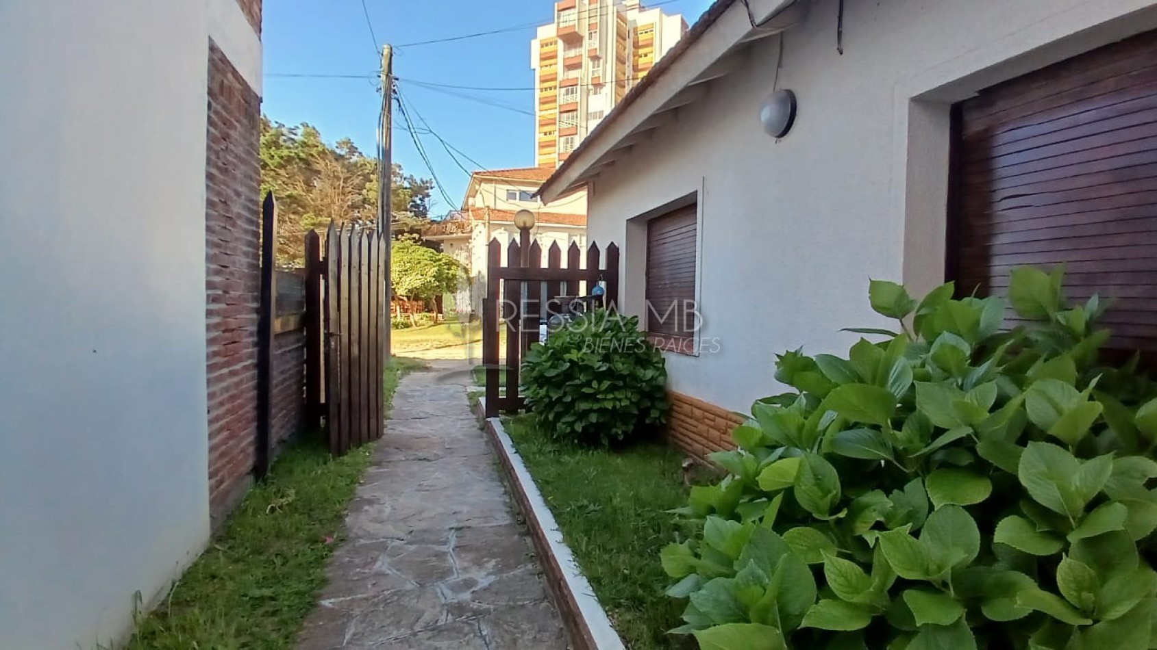 Venta de Dpto al Sur de Villa Gesell Edificio Amelia 1 ambiente y medio