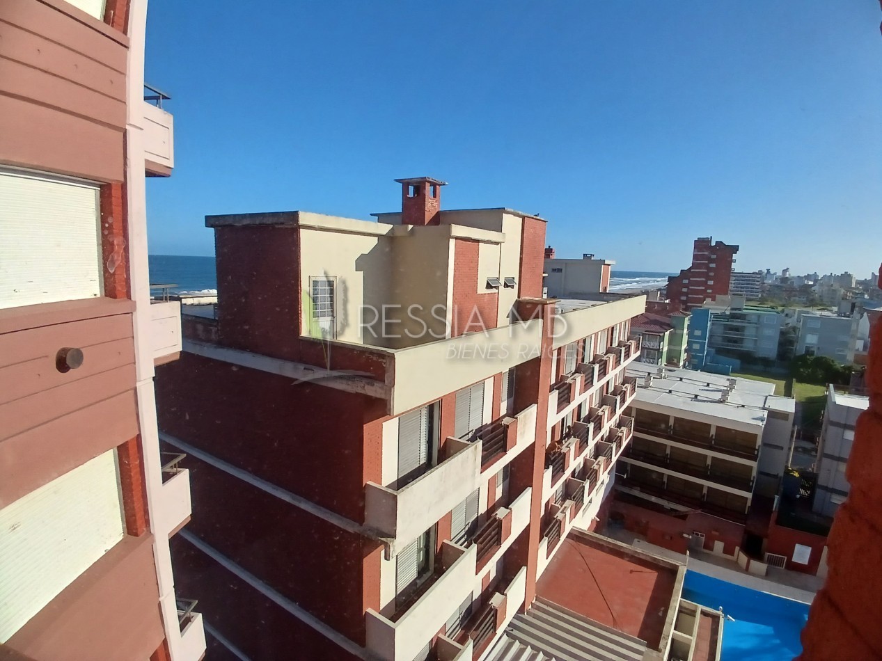 Dpto. en venta - 2amb. 6° piso - EDIFICIO PH II - Av. 1 entre Paseos 110 y 111 -  Villa Gesell 