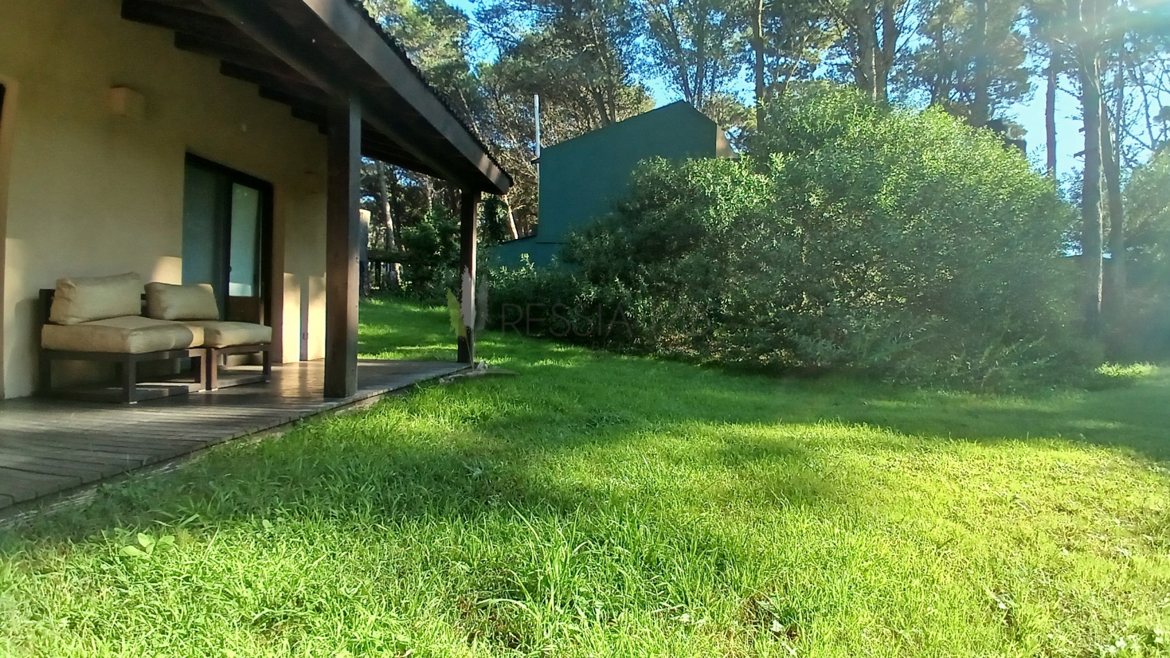 Casa con parque en Mar Azul con opcion a lote lindero