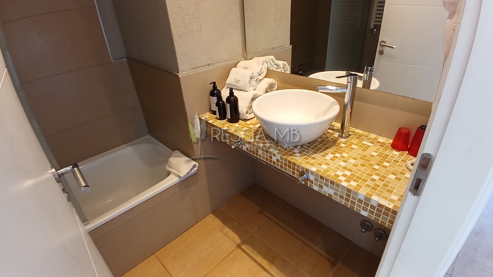 VENDEMOS DPTO 2 AMBIENTES EN COMPLEJO MECA - VILLA GESELL