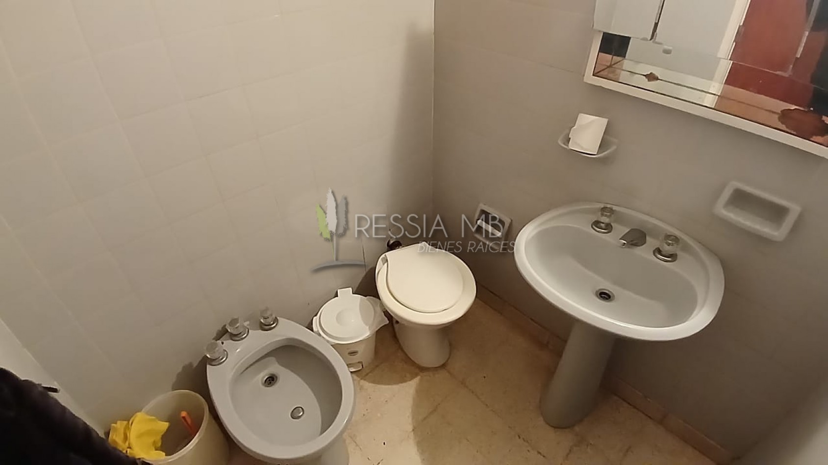 Venta de Dpto al Sur de Villa Gesell Edificio Amelia 1 ambiente y medio