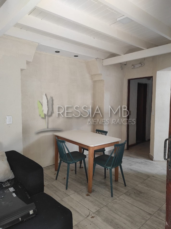 Funcional casa en venta sobre 3 lotes -  Calle 35 entre Viña del Mar y Punta del Indio - Mar Azul