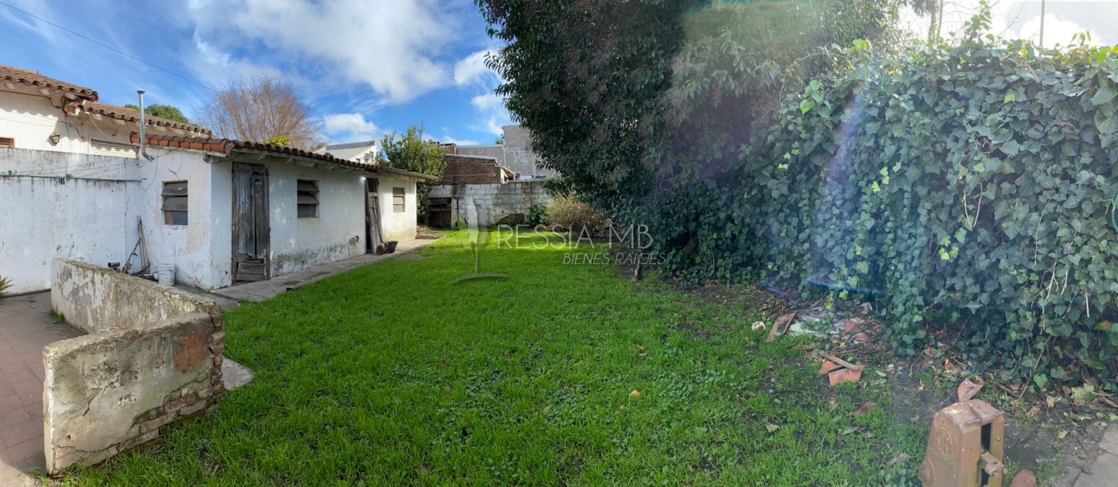 Encantadora Casa de 2 dormitorios en Venta en Mar del Plata: Ideal para Vivienda Permanente