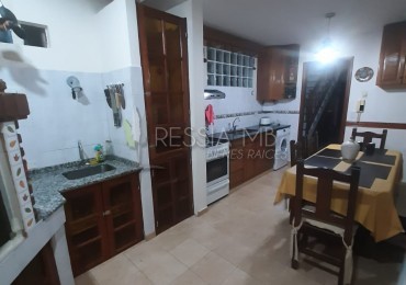  HERMOSO TRIPLEX EN VENTA - CATAMARCA E/STROBEL Y DE LA REDUCCION -  SAN BERNARDO