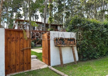 Funcional casa en venta sobre 3 lotes -  Calle 35 entre Viña del Mar y Punta del Indio - Mar Azul